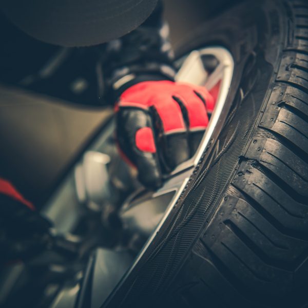 Vulcanizer Tire Repair Job